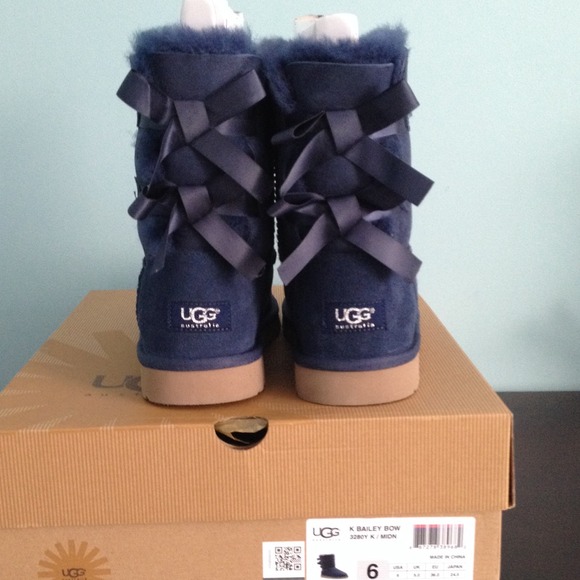 ugg navy bow boots ugg navy bow boots