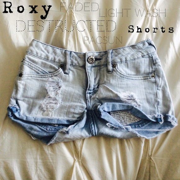 Roxy Denim - Roxy Light wash Denim Shorts