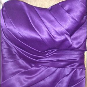 Bull levkoff size 2 floor length (5'5) satin gown.