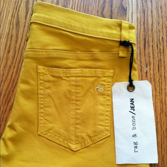 rag & bone Denim - 🎉2X Host Pick🎉Rag & Bone mustard shorts