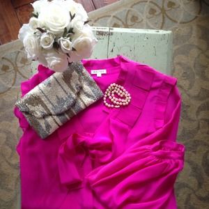 💕SOLD💕Walker Fuschia Tie Front Blouse