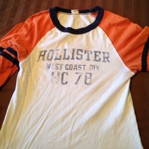 Hollister T shirt