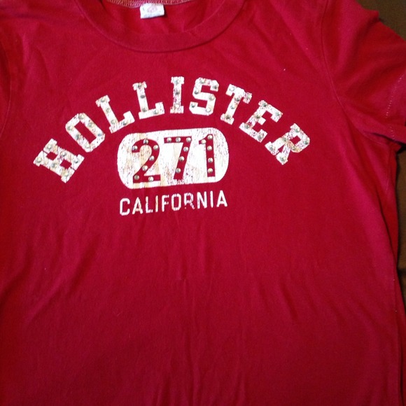 Hollister t shirt