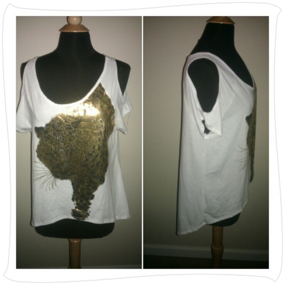 Graphic leopard hi-low shirt NWOT