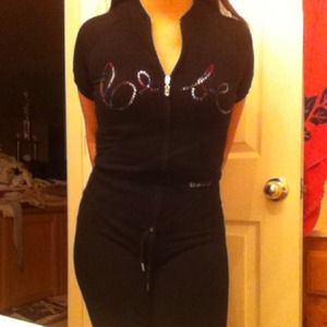 Bebe Capri sweats💖💖