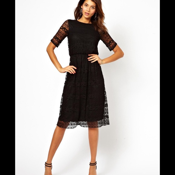 ASOS Black Lace Midi Dress: Fits like a 0 🎀 HOLD - Picture 2 of 4
