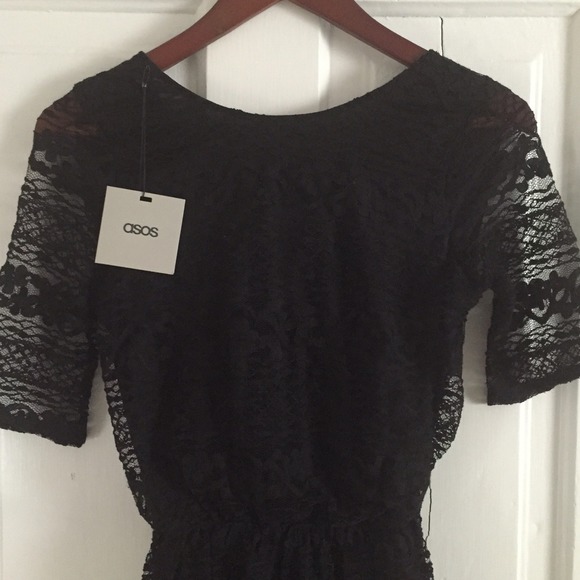 ASOS Black Lace Midi Dress: Fits like a 0 🎀 HOLD - Picture 3 of 4