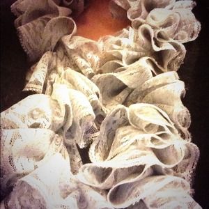 Grey lacy scarf