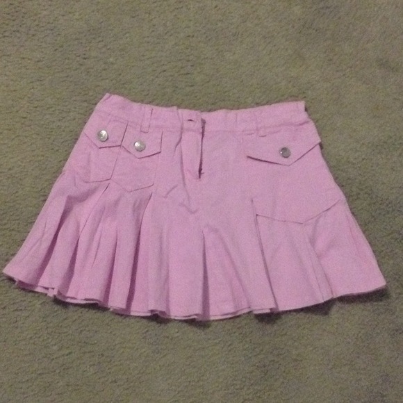 Mini skirt.        Traded