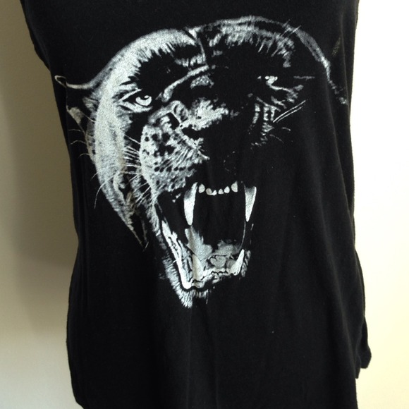 RARE Brandy Melville Jaguar Graphic Tank - Picture 2 of 3
