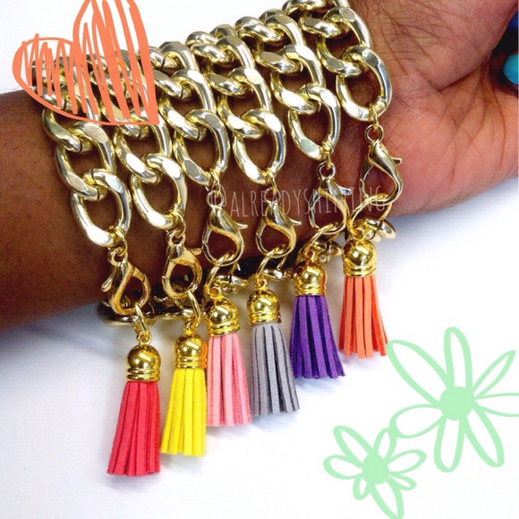 Gold chain tassel bracelets. Multiple colors - Picture 2 of 3