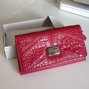 Kenneth Cole faux crocodile fuchsia trifold wallet