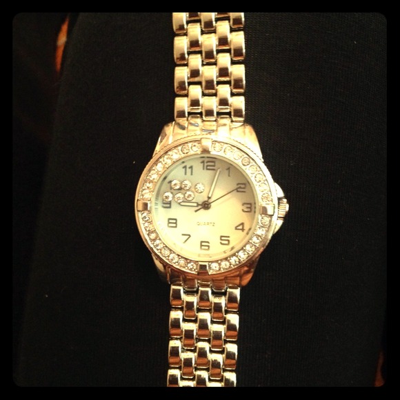 Everyday wrist watch