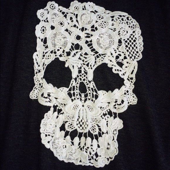 H&M sweatshirt💀🎀 - Picture 3 of 3