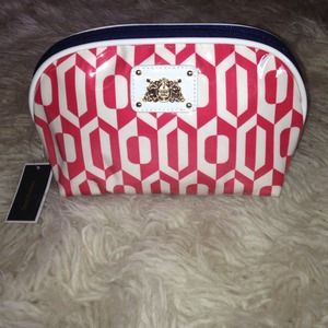 🚨SOLD🚨Juicy Couture makeup bag.
