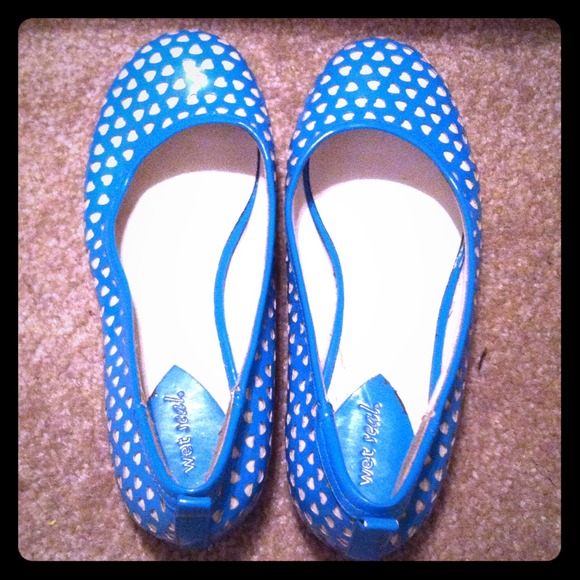 Wet Seal Turquoise Flats