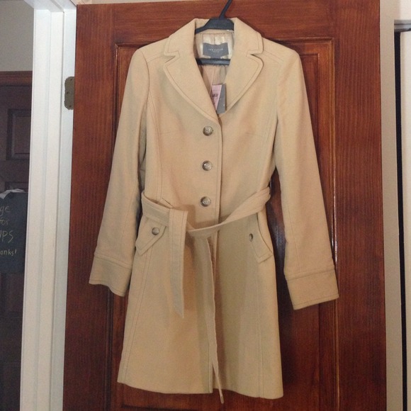 Ann Taylor Outerwear - Reduced! tan/beige/khaki trench coat Ann Taylor