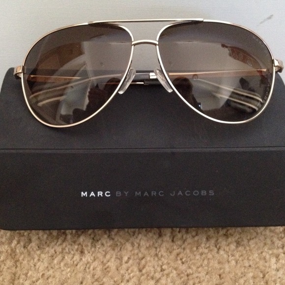 Authentic Marc Jacobs aviator sunglasses