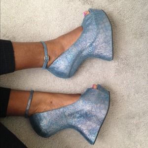 New Jeffery Campbell Dayzz Blue Mermaid Heelless'