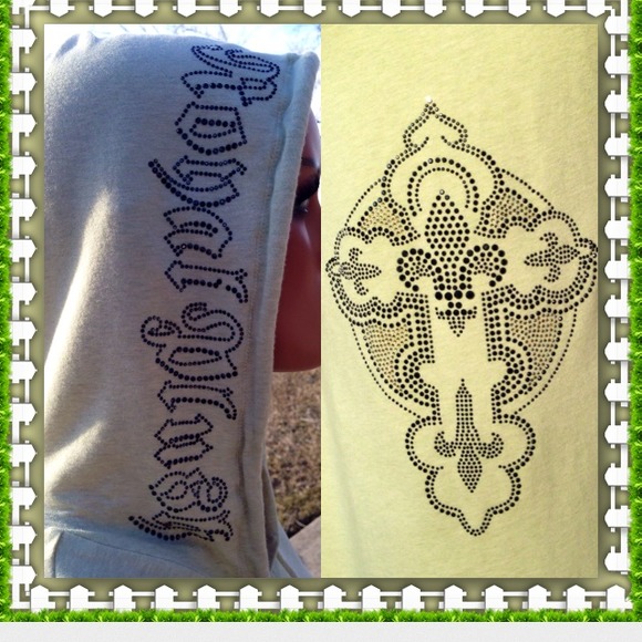 LA based designer Royal Plush hooded shift🌸 - Picture 3 of 4