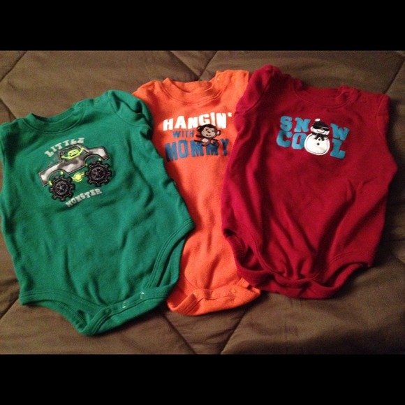 3 long sleeve onesies
