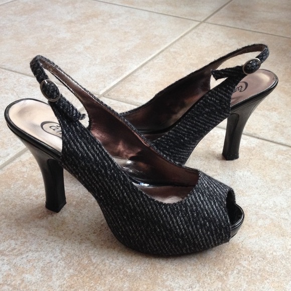 Candie's black/grey platform heels size 8