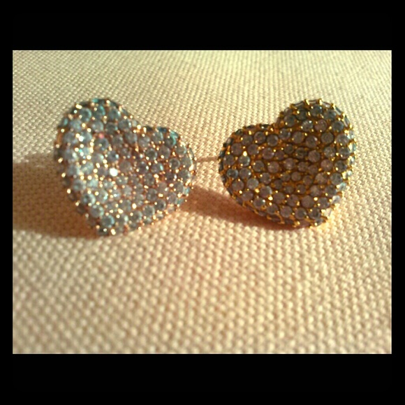 Heart studs