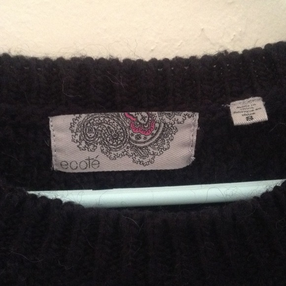 Urban Outfitters Cable Knitted Oversized Sweater - Picture 2 of 3