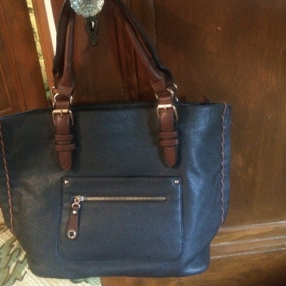 🎉SOLD LOCALLY🎉 - Picture 3 of 3