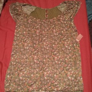 Green Floral print short sleeve shirt