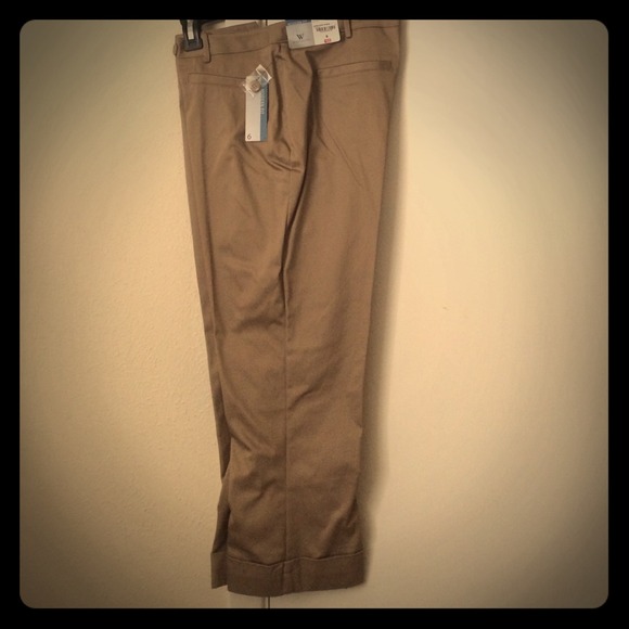 Khaki Capri