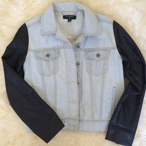 ❌SOLD❌ Urban Outfitters Denim Jacket