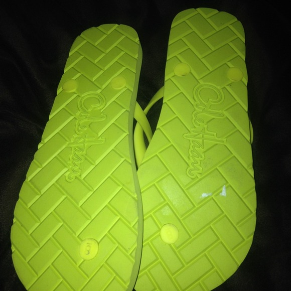 NWOT neon yellow Cole Haan flip flops - Picture 4 of 4