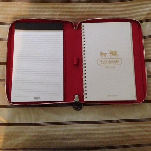 ❌SOLD❌ 💯% Authentic Coach Planner - Picture 2 of 4