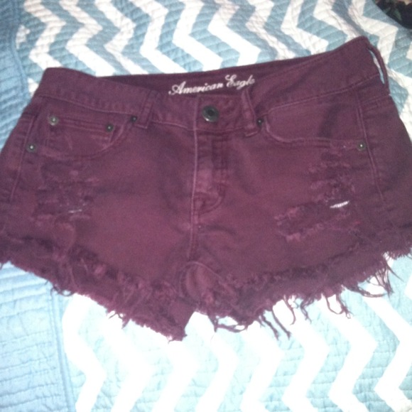 Burgundy American eagle shorts