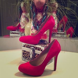 Worn once. And felt like a princess!