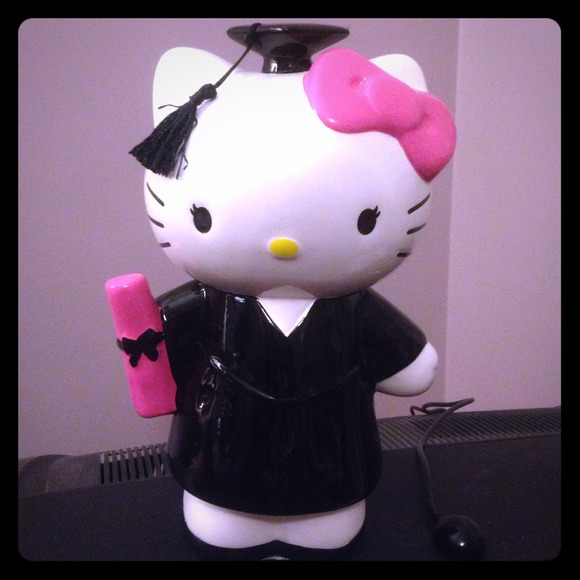 HELLO KITTY GRAD PIGGY BANK 🎀🎓