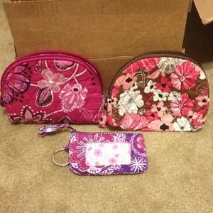 2 makeup bags an 1 change purse bundle