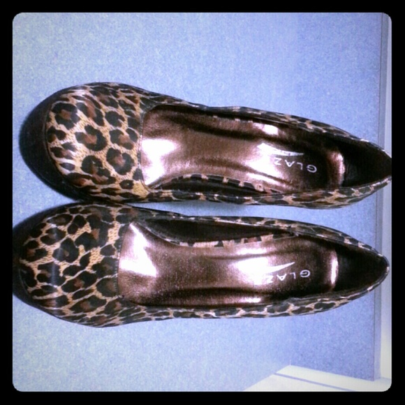Cheetah print pumps.