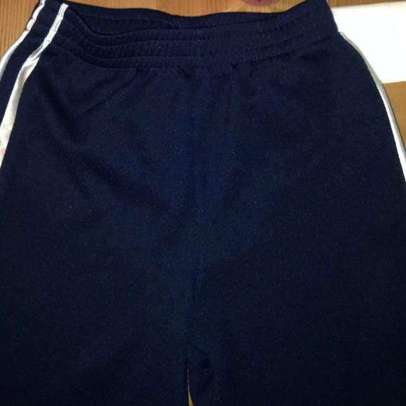 SOLD ON TOT White and blue jumping bean shorts