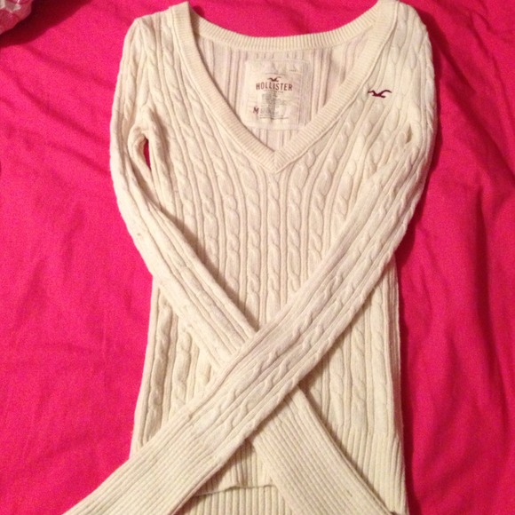 Hollister sweater