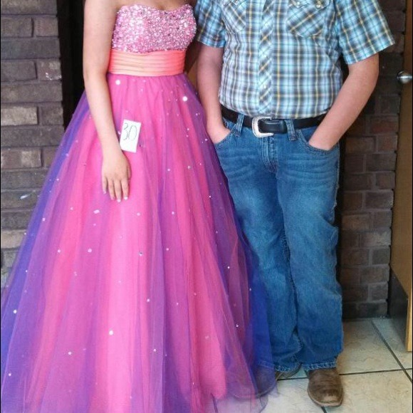 Prom/Pageant dresses! - Picture 3 of 3