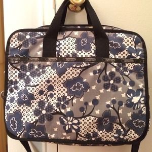 Lesportsac laptop bag in discontinued print