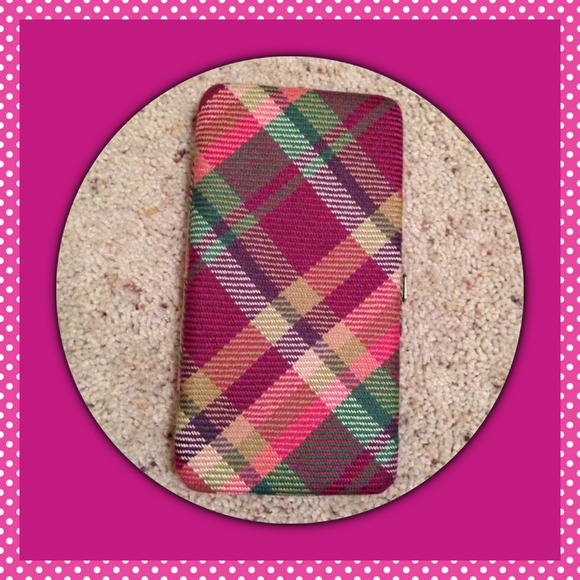 Cute plaid wallet! 💜💜💜😊