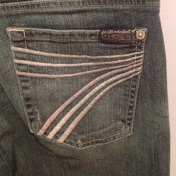 Jean - Picture 3 of 3