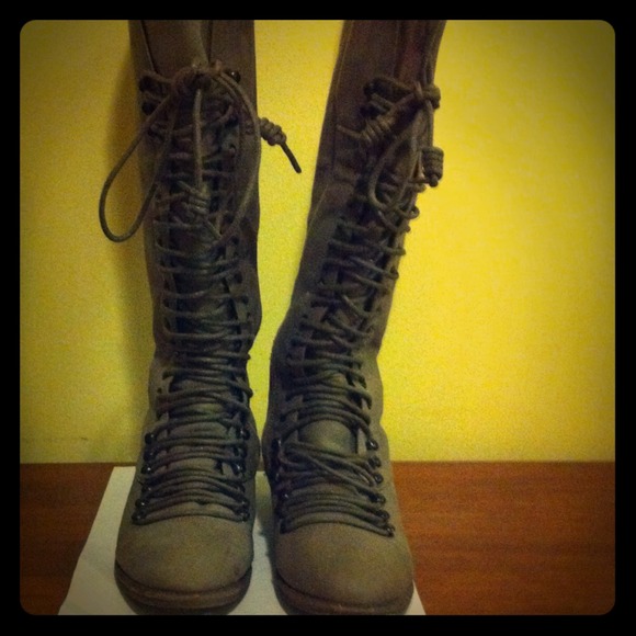 Knee high boots size 5 or 6