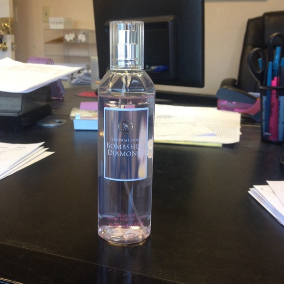 Victoria's Secret Bombshell Diamonds Body Mist