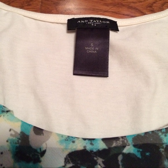 Ann Taylor sleeveless multi-colored folded top, Sm - Picture 2 of 3