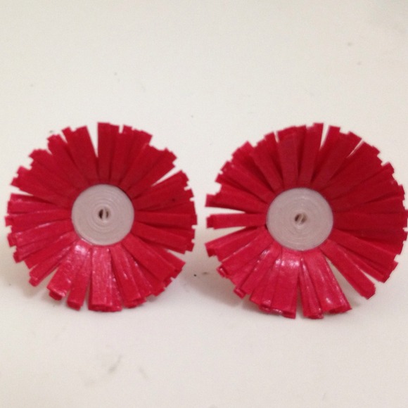 Jewelry - Handmade quilled stud earrings