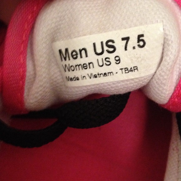 Vans - Picture 3 of 4